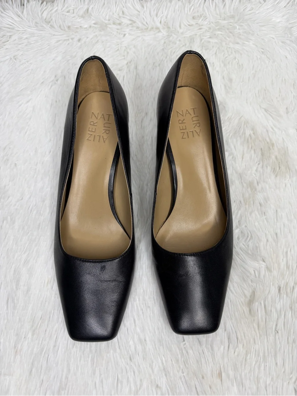 NATURALIZER / Karina black leather square toe block heel pumps / 8.5
